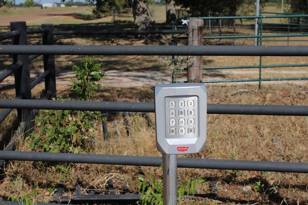 10 acres in Colorado County gallery image 2