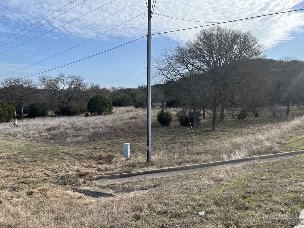 9.4 acres in Kerr County - photo 6