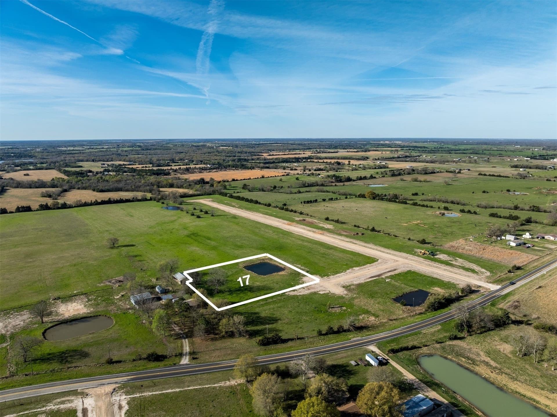 2.05 acres in Lamar County