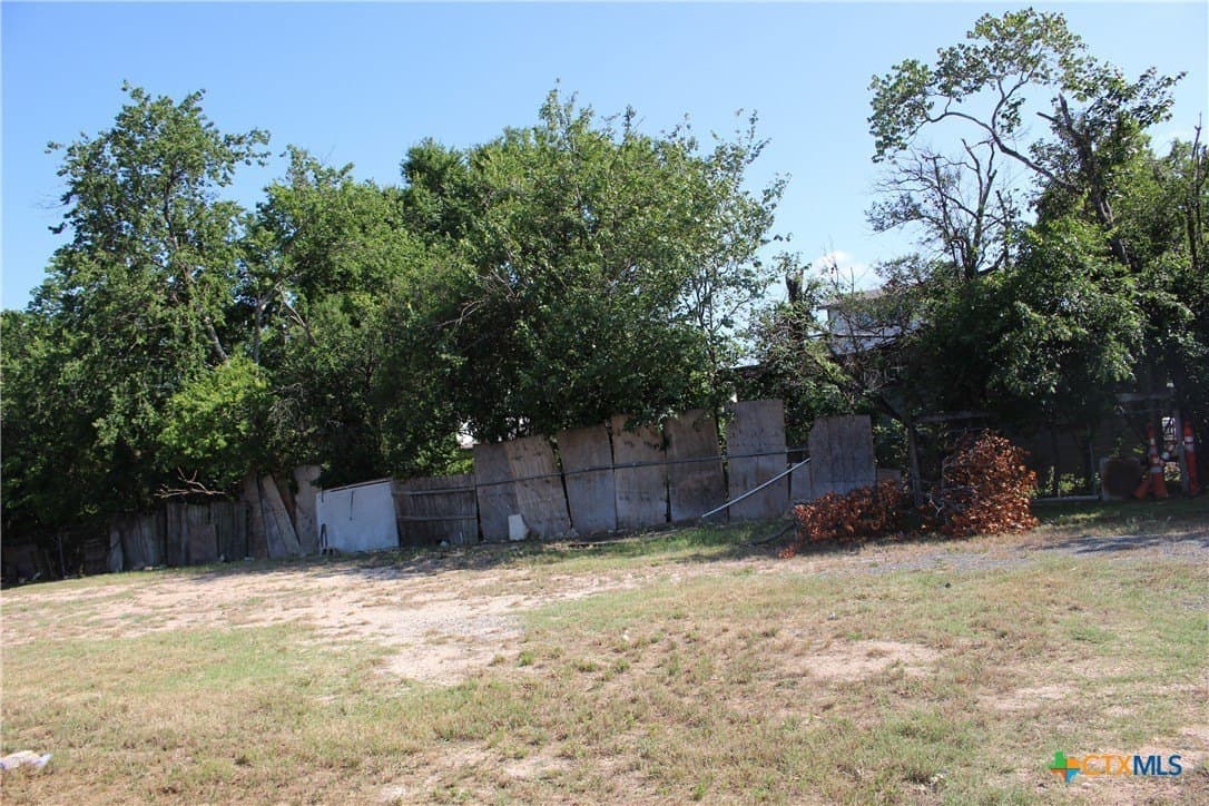 0.28 acres in Travis County - photo 10