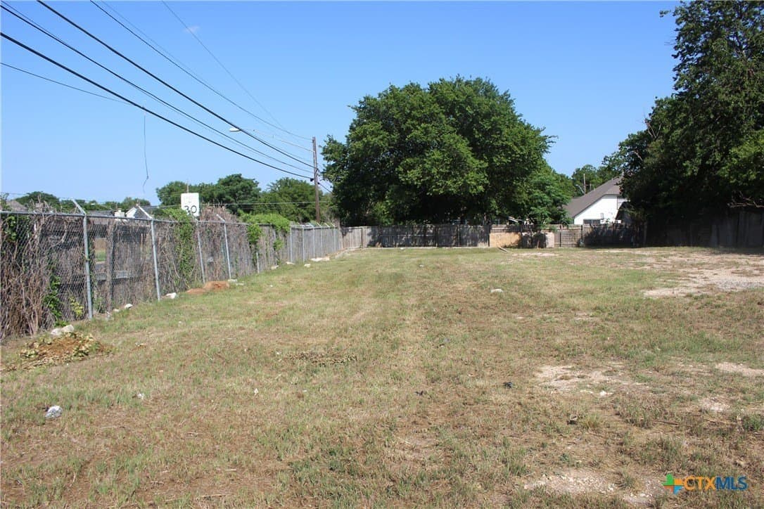 0.28 acres in Travis County featured view