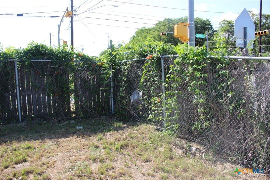 0.28 acres in Travis County - photo 12