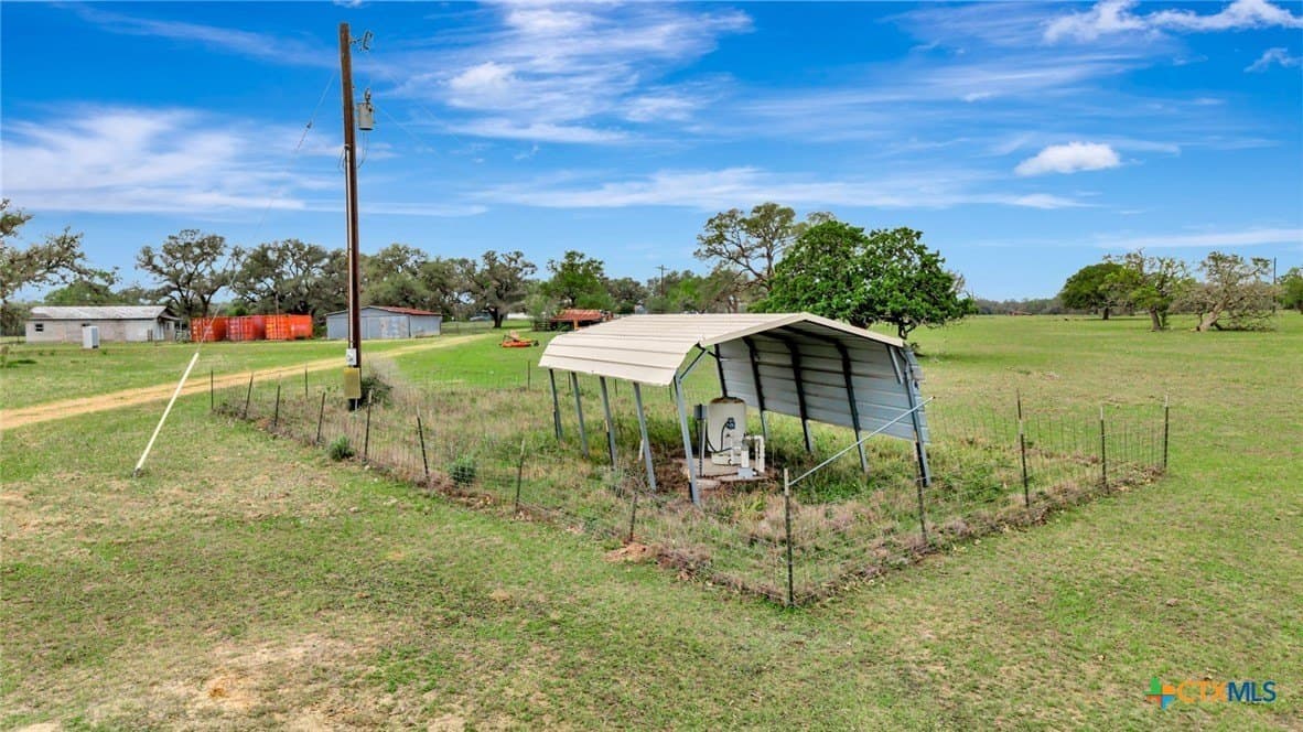 446.91 acres in Lavaca County - photo 39