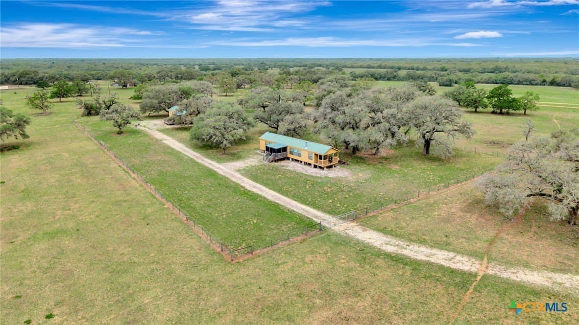 446.91 acres in Lavaca County - photo 13