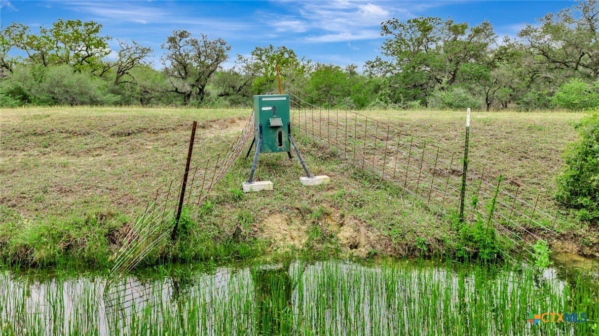 446.91 acres in Lavaca County - photo 30