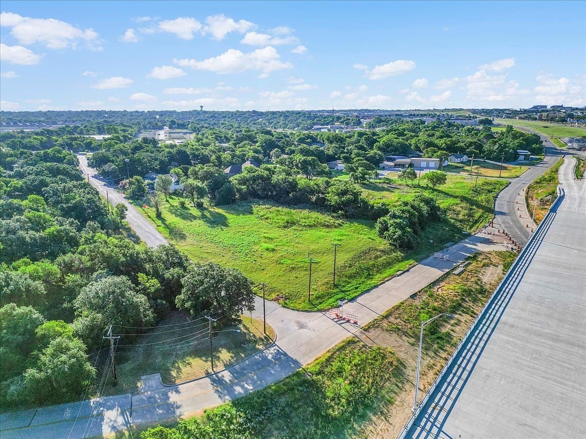 1.38 acres in Tarrant County gallery image 4