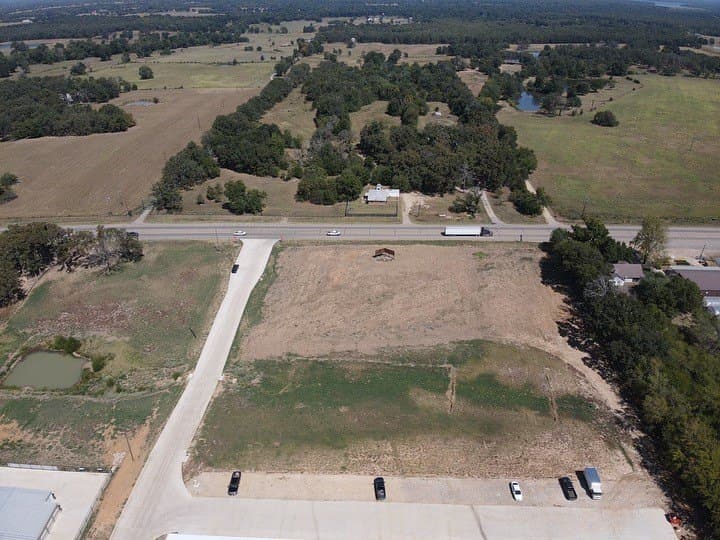4.06 acres in Lamar County - photo 4