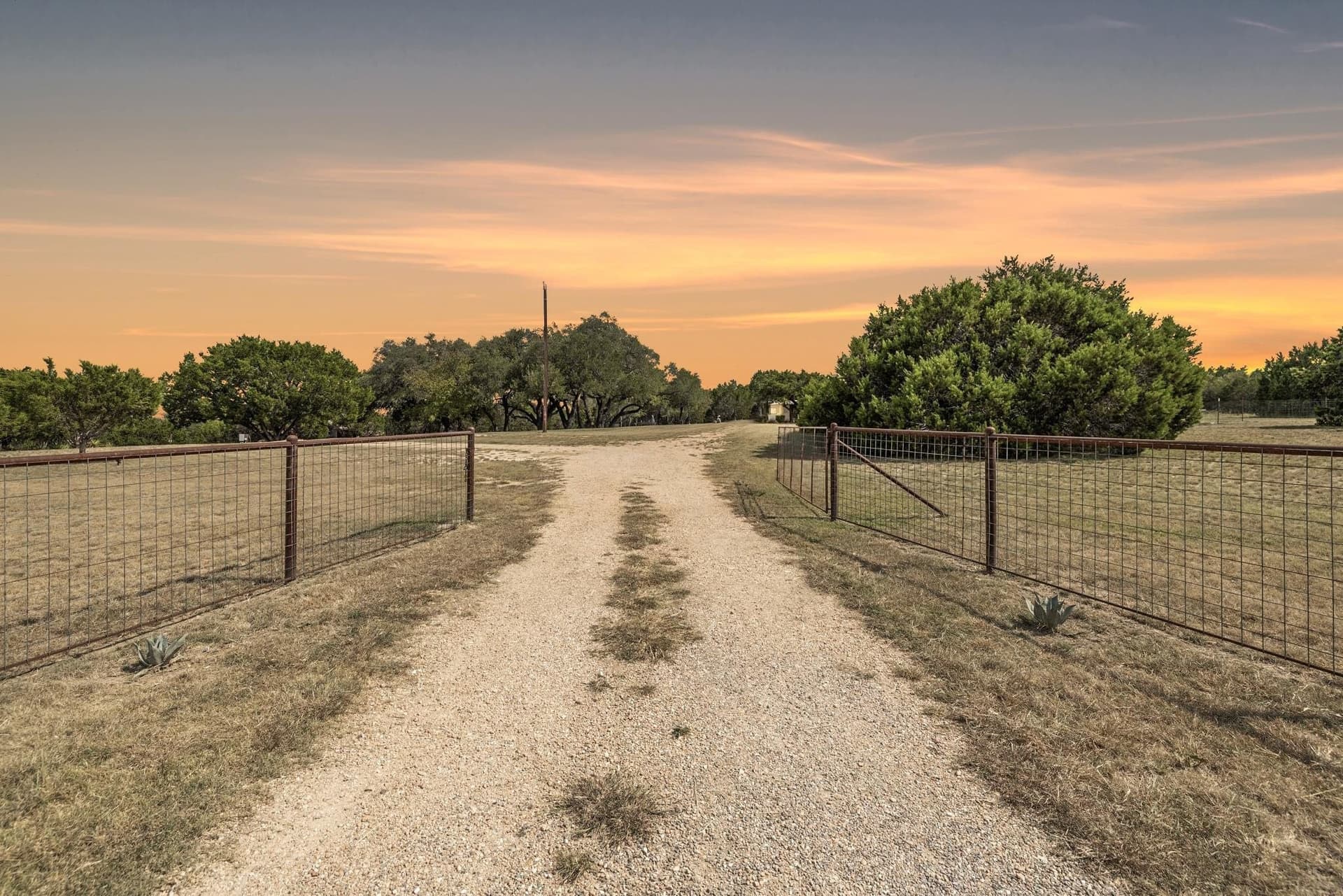 16.29 acres in Burnet County - photo 2