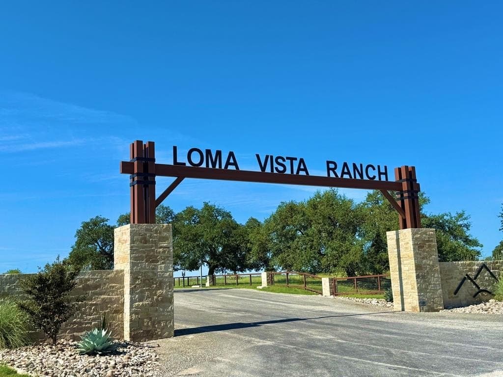 3.51 acres in Gillespie County