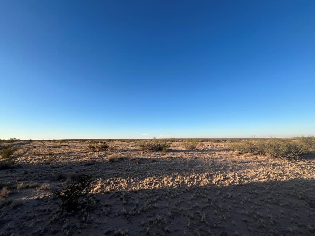 20 acres in Hudspeth County gallery image 3