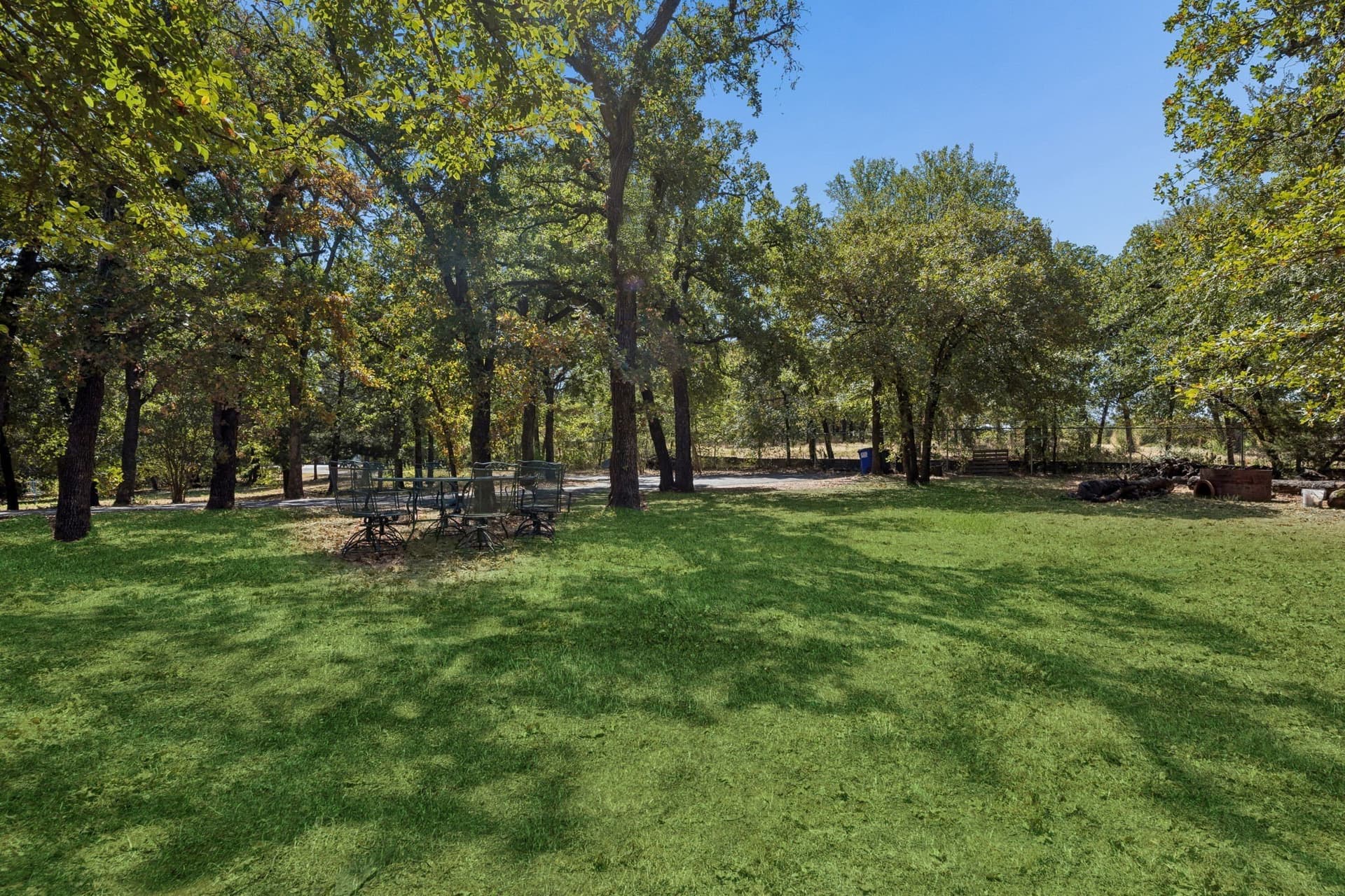 2.34 acres in Tarrant County - photo 3