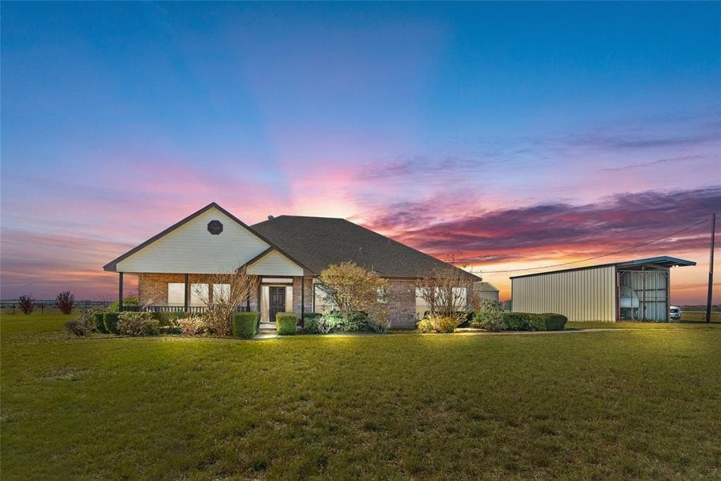 112.85 acres in Johnson County