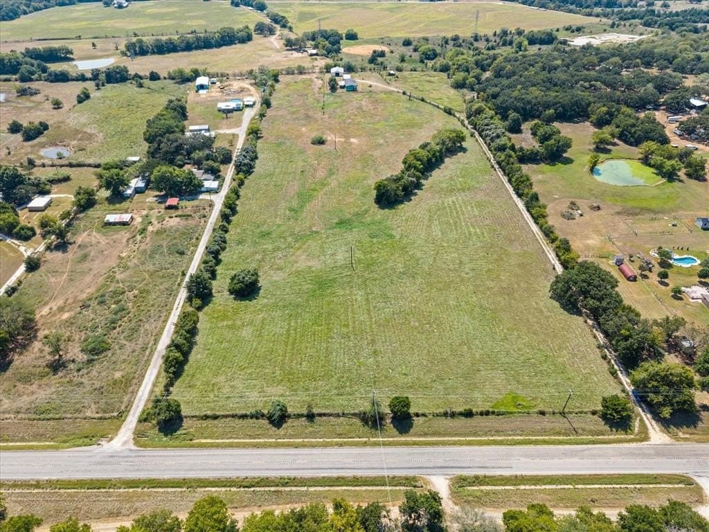 14.04 acres in Johnson County