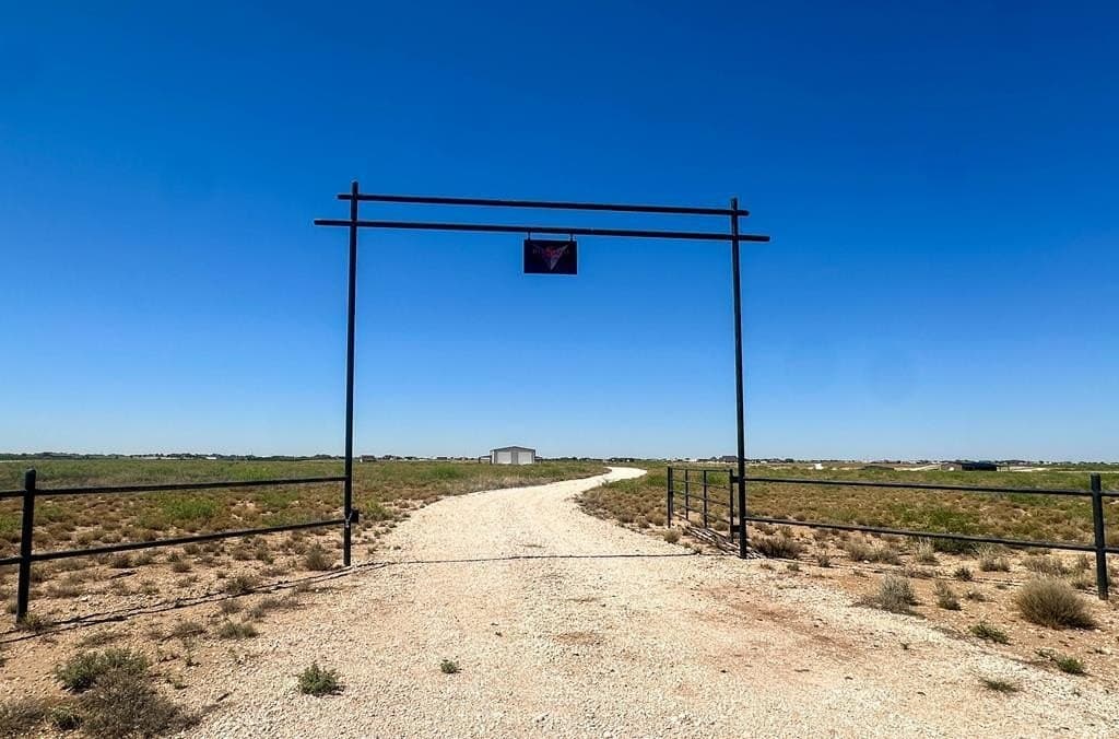 30 acres in Gaines County gallery image 2