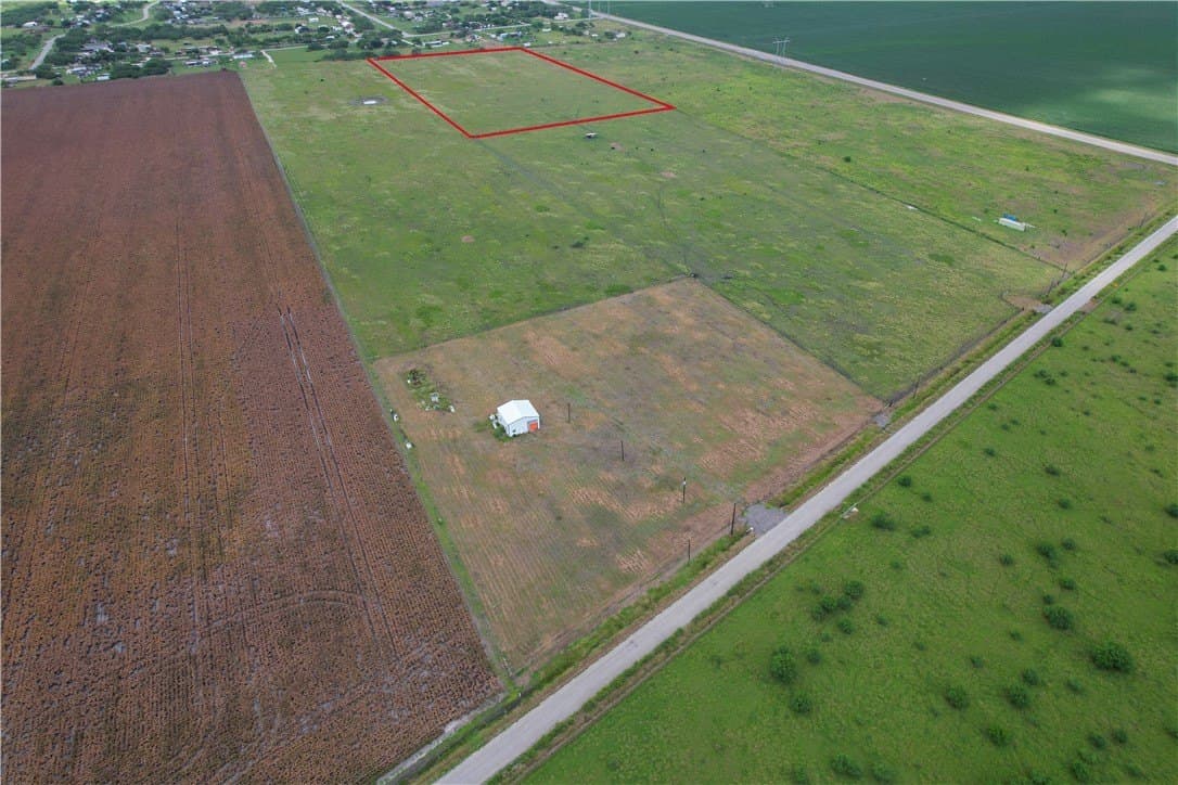 10 acres in Nueces County gallery image 4