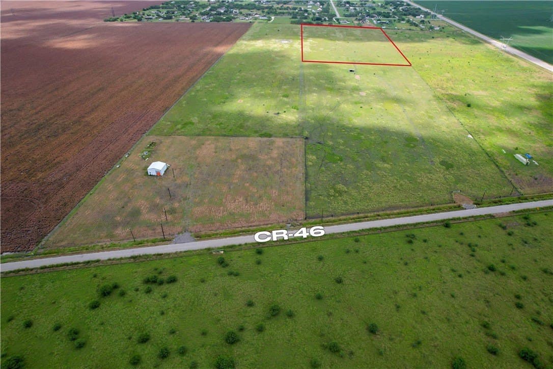 10 acres in Nueces County gallery image 3