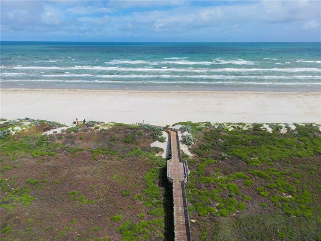 0.15 acres in Nueces County - photo 13