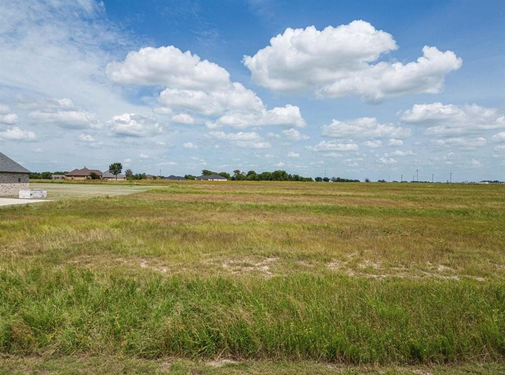 1.22 acres in Kaufman County gallery image 4