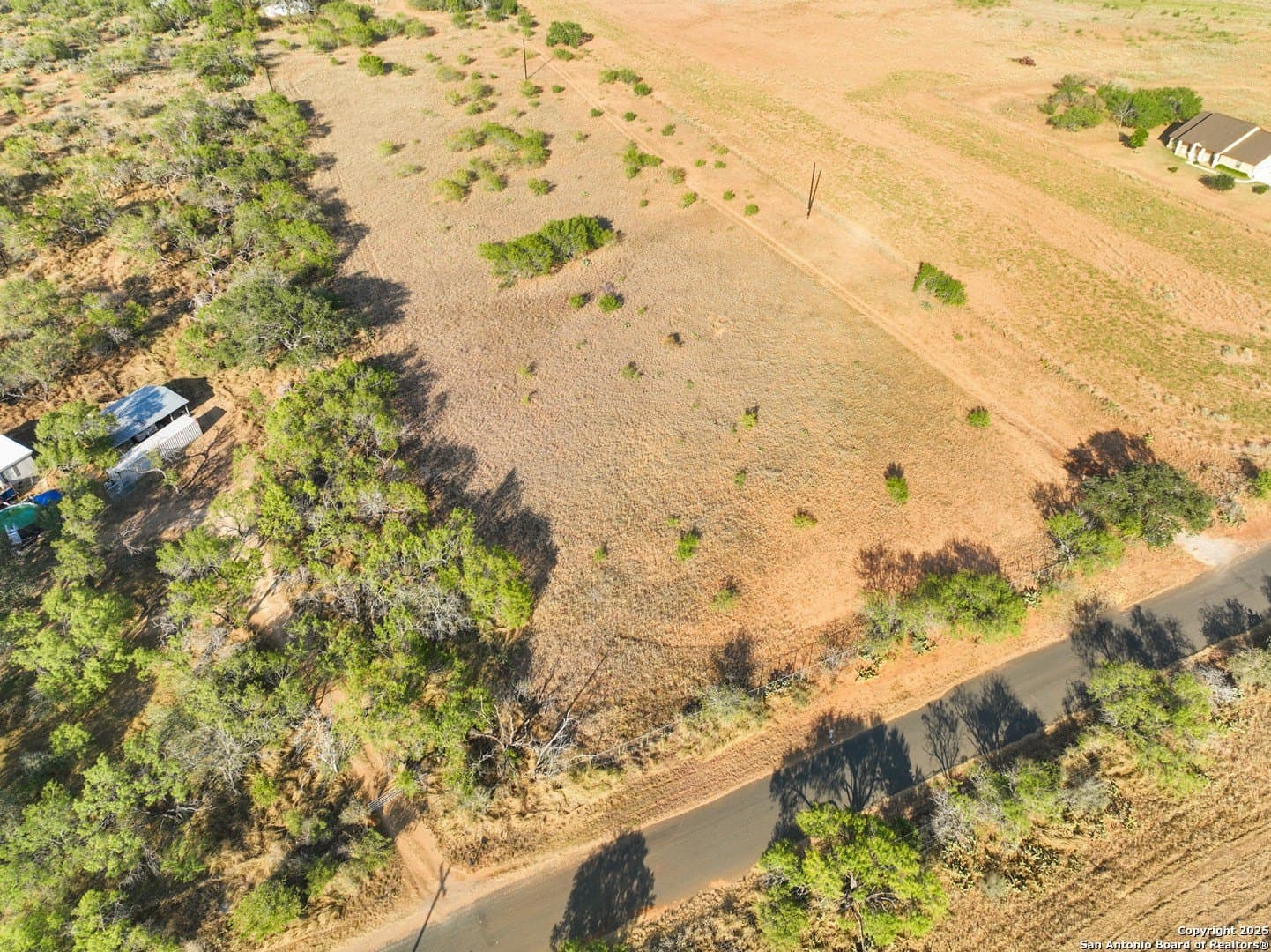 2 acres in Atascosa County gallery image 3