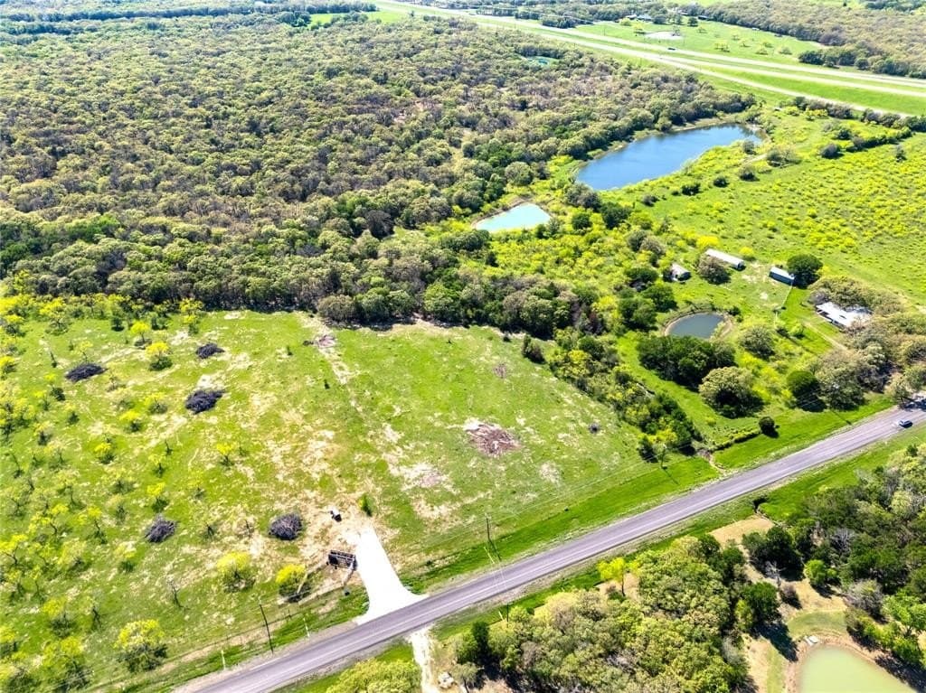 10 acres in McLennan County