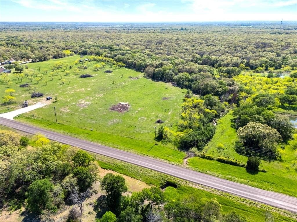 10 acres in McLennan County featured view
