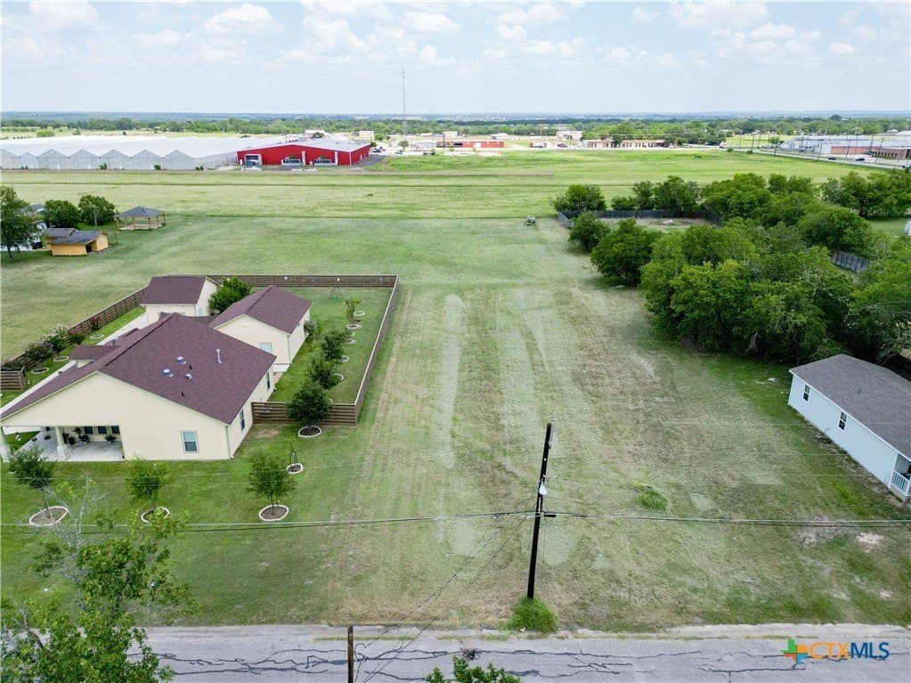 0.71 acres in Caldwell County - photo 7