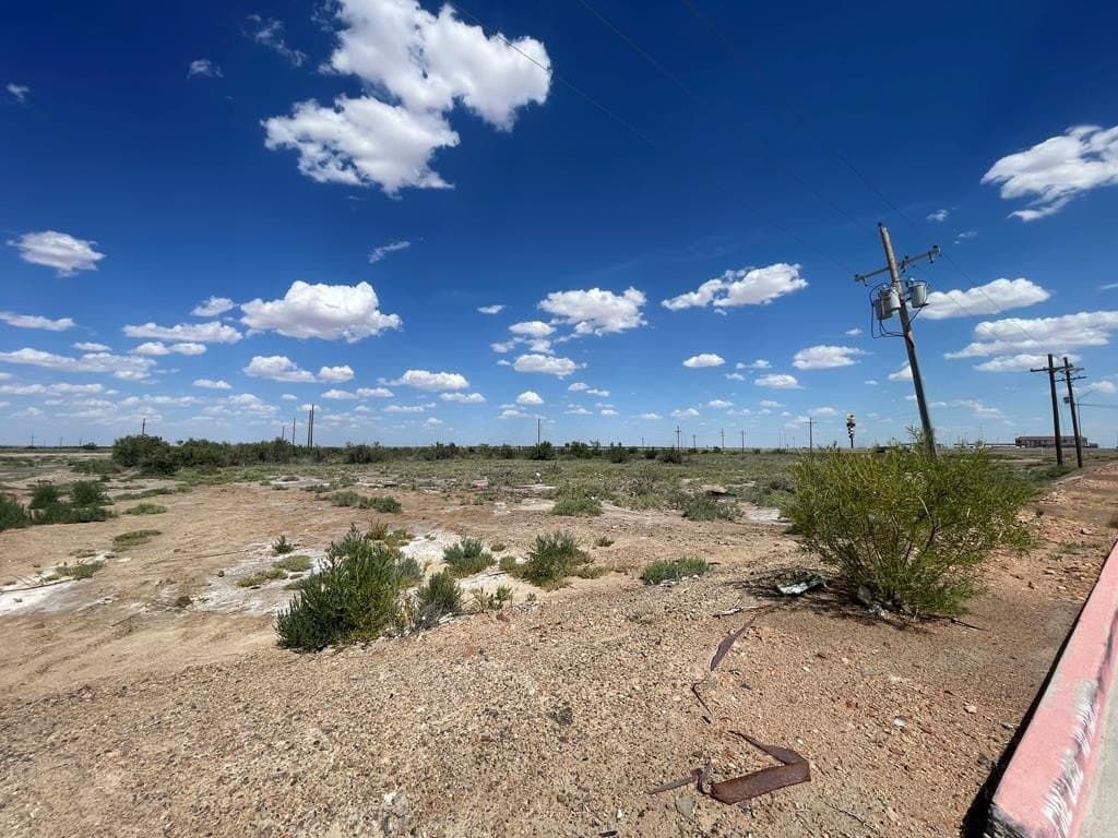3.07 acres in Reeves County - photo 6