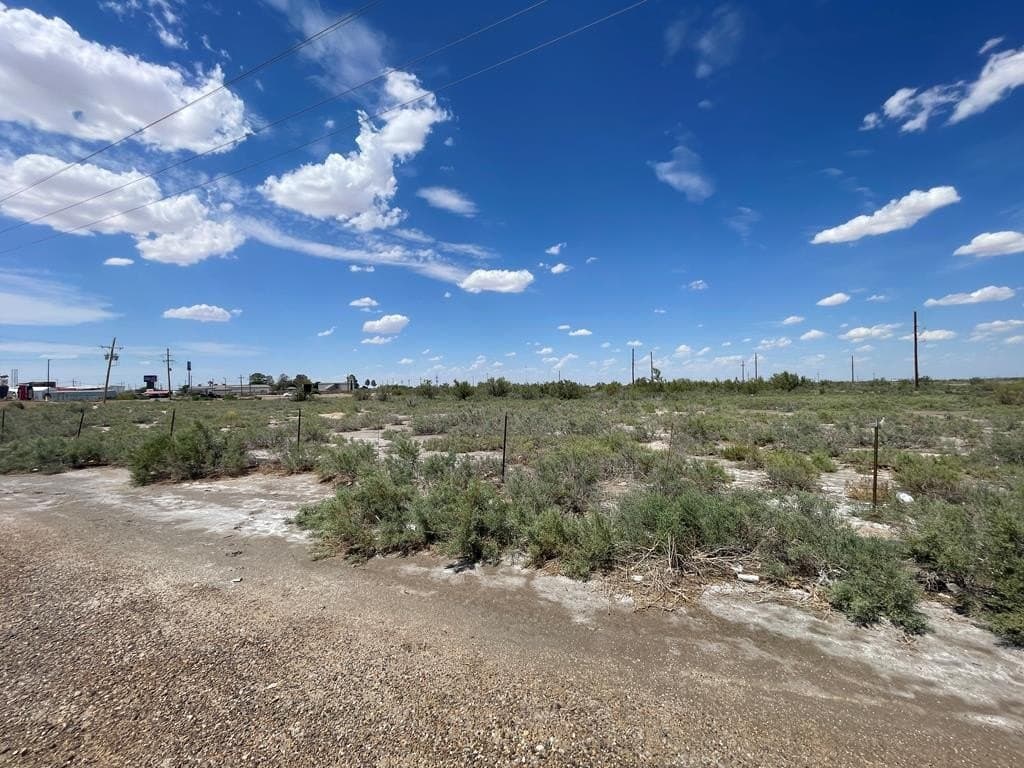 3.07 acres in Reeves County - photo 10