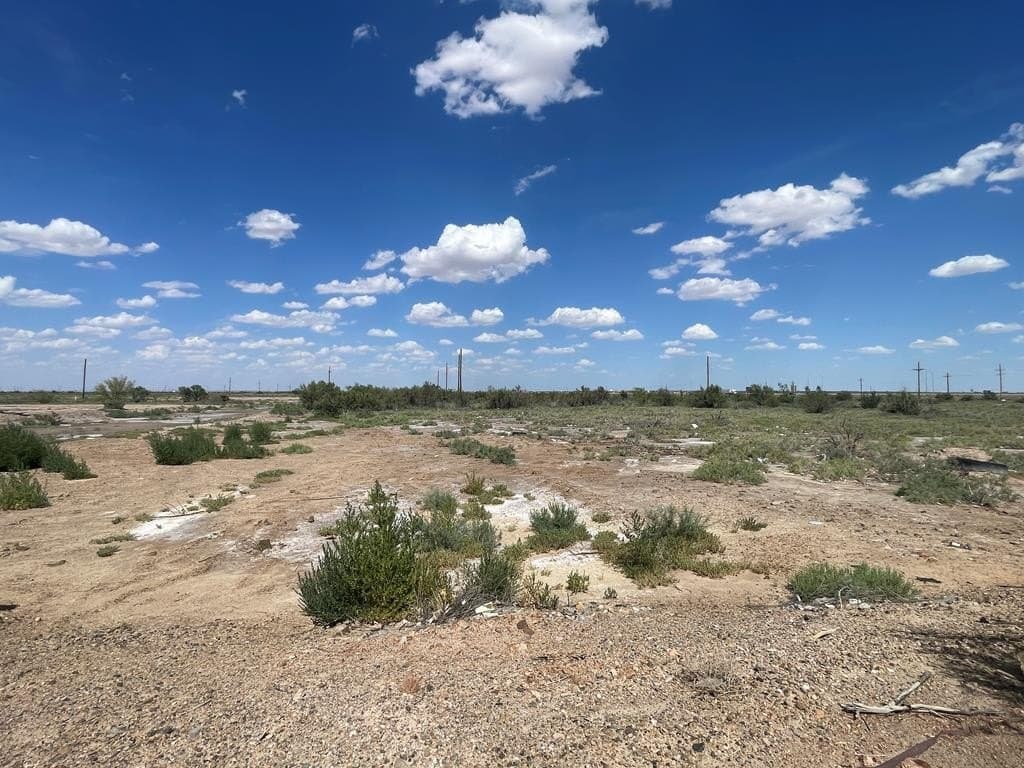 3.07 acres in Reeves County - photo 7