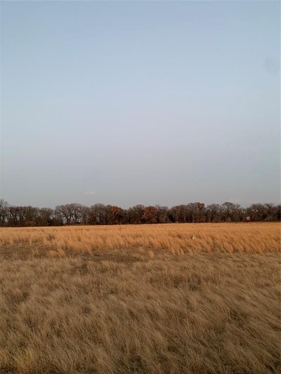16 acres in Hill County