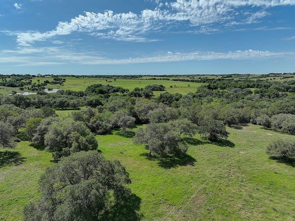100 acres in Fayette County gallery image 3