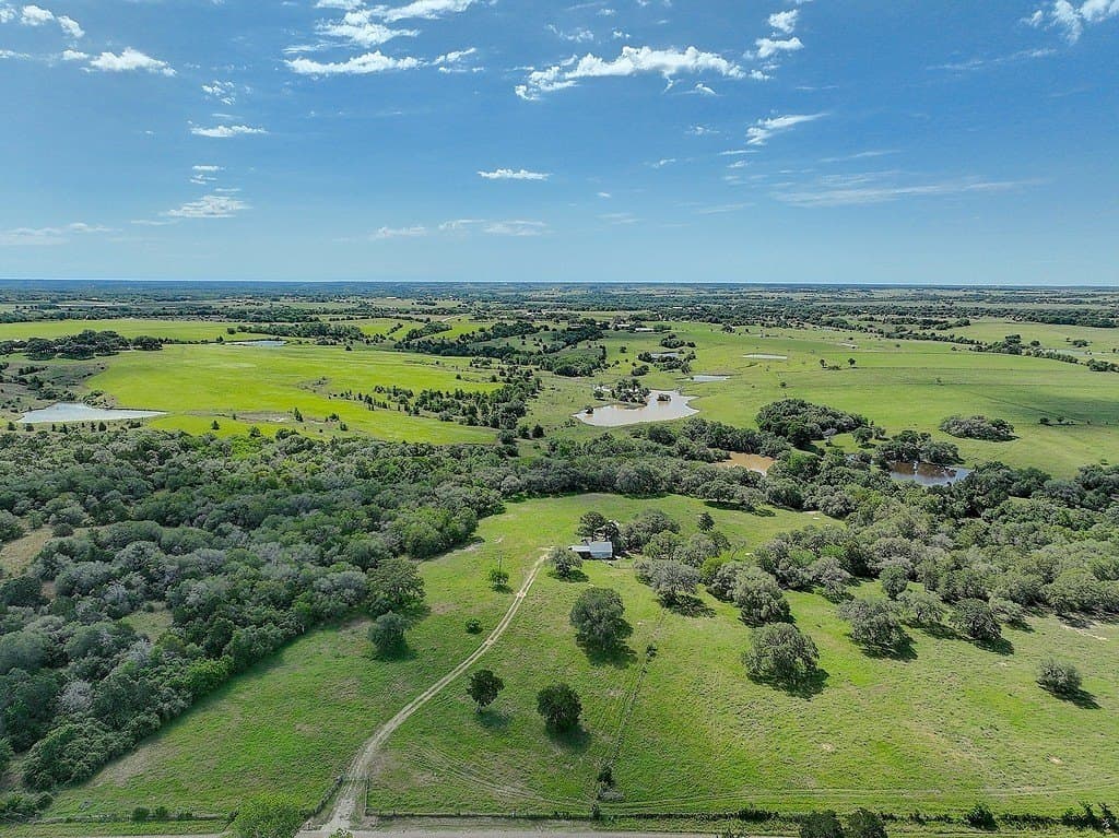 100 acres in Fayette County - photo 17