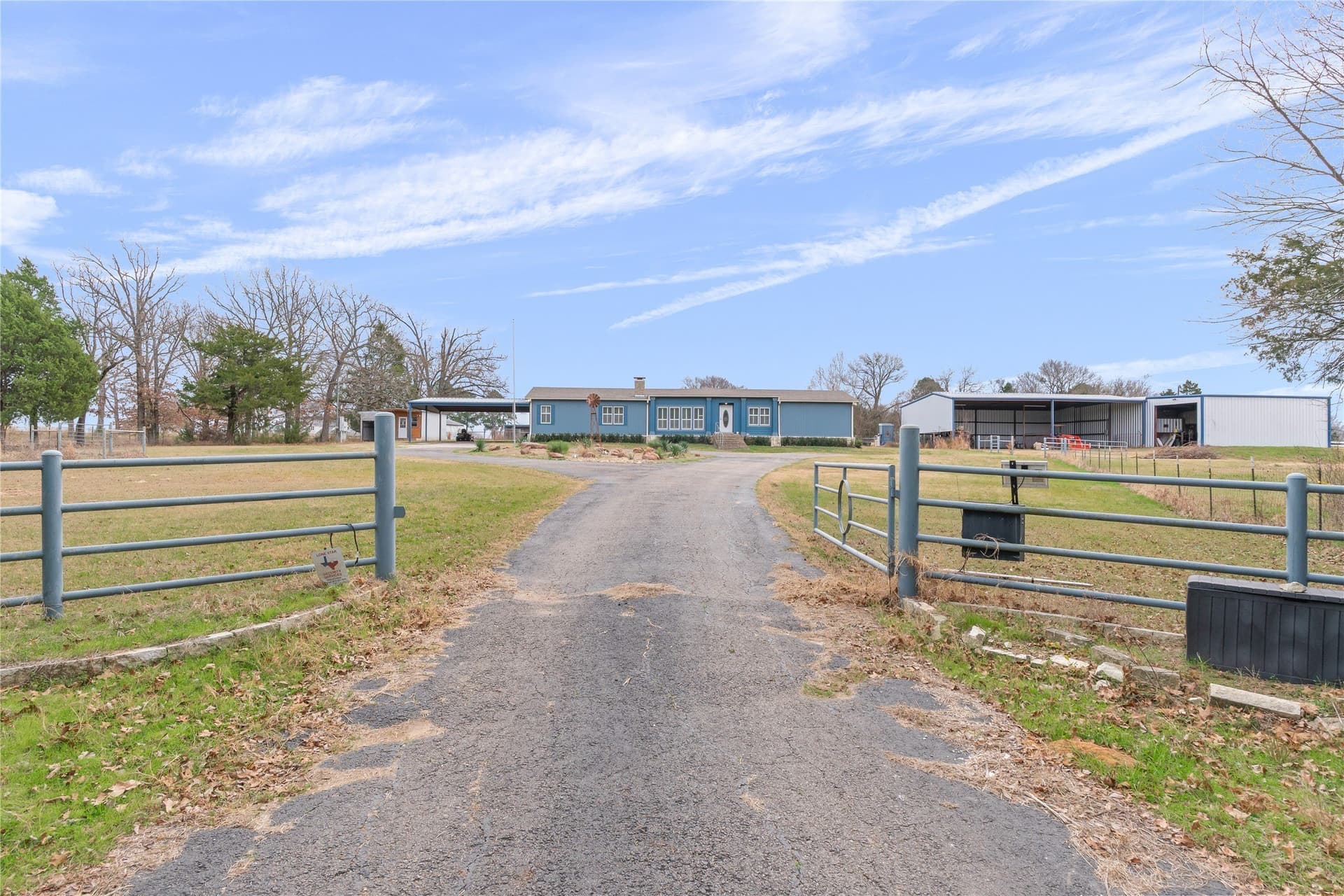 10 acres in Van Zandt County gallery image 2