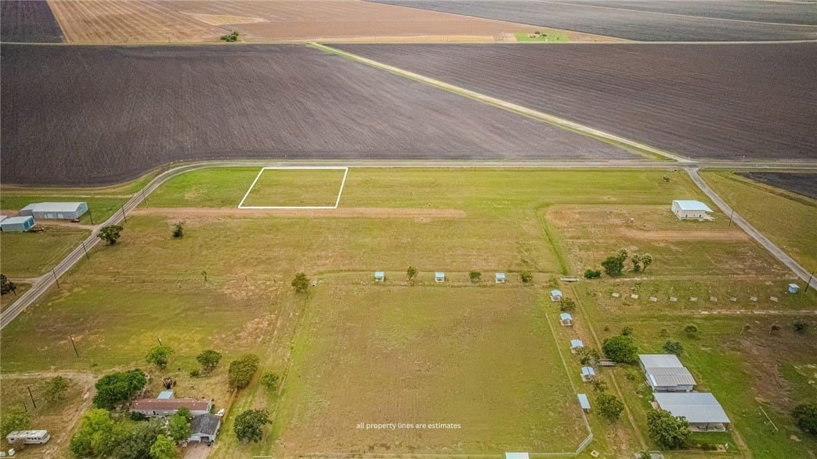 0.66 acres in Refugio County - photo 2