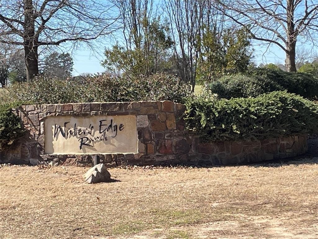 2.53 acres in Henderson County gallery image 2