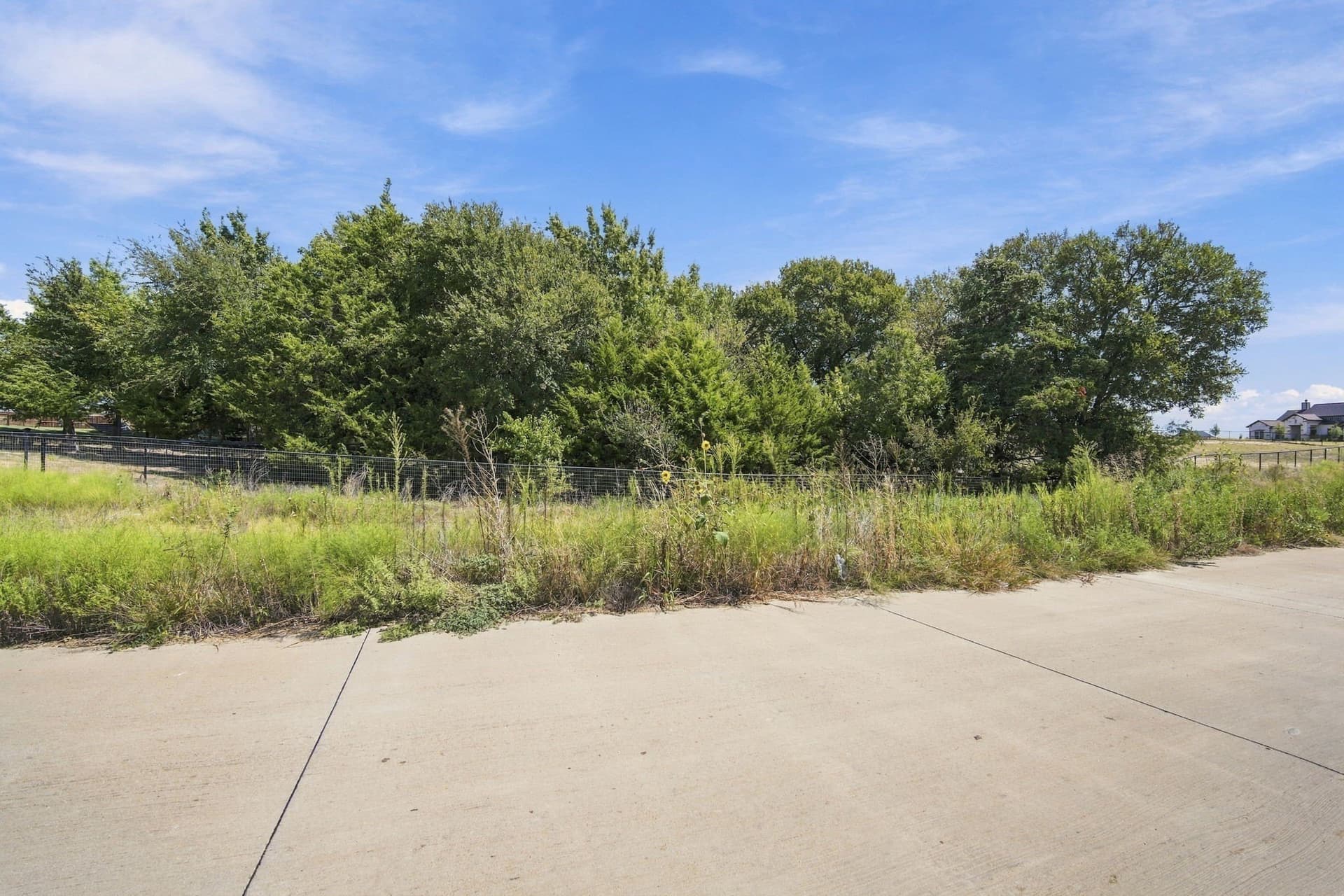 1.35 acres in Ellis County - photo 2