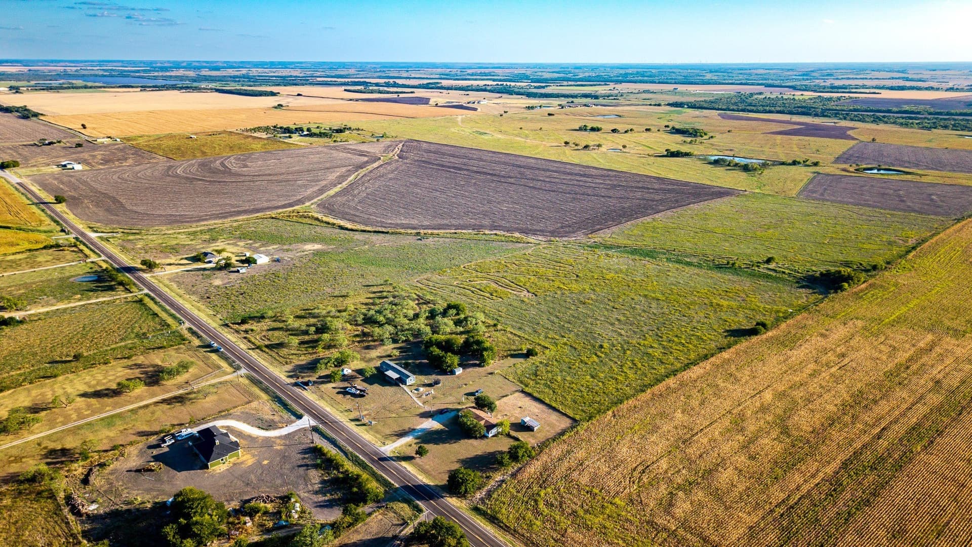 23.9 acres in Ellis County - photo 4