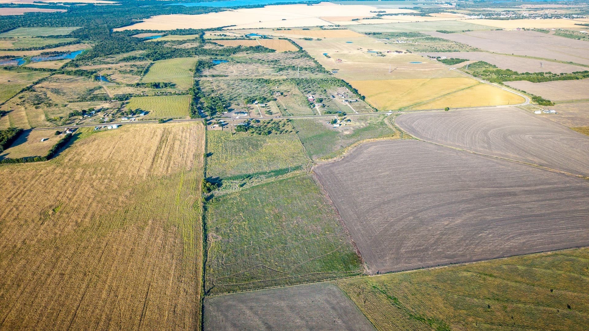 23.9 acres in Ellis County - photo 8