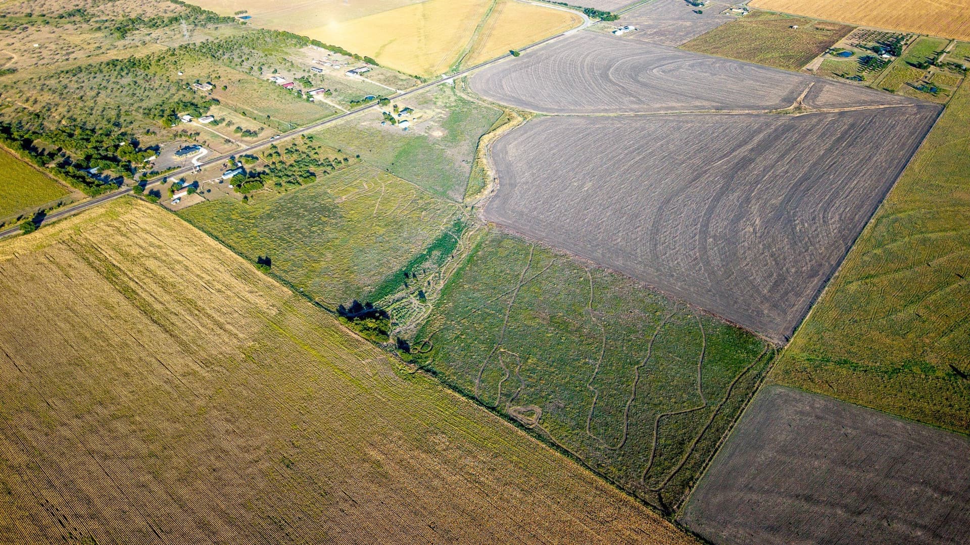 23.9 acres in Ellis County - photo 5