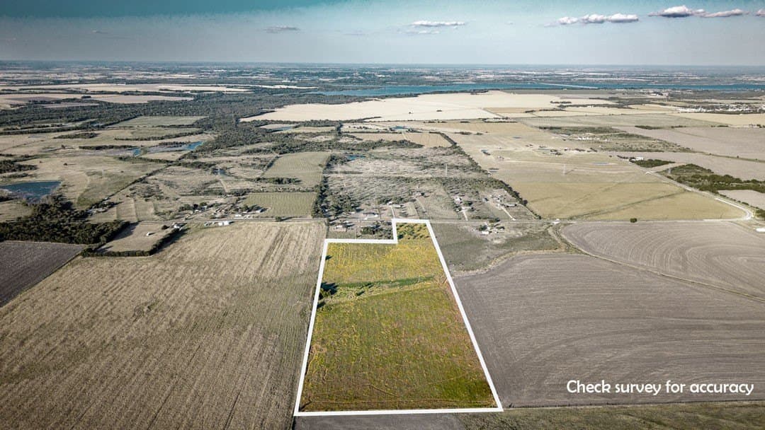 23.9 acres in Ellis County - photo 17