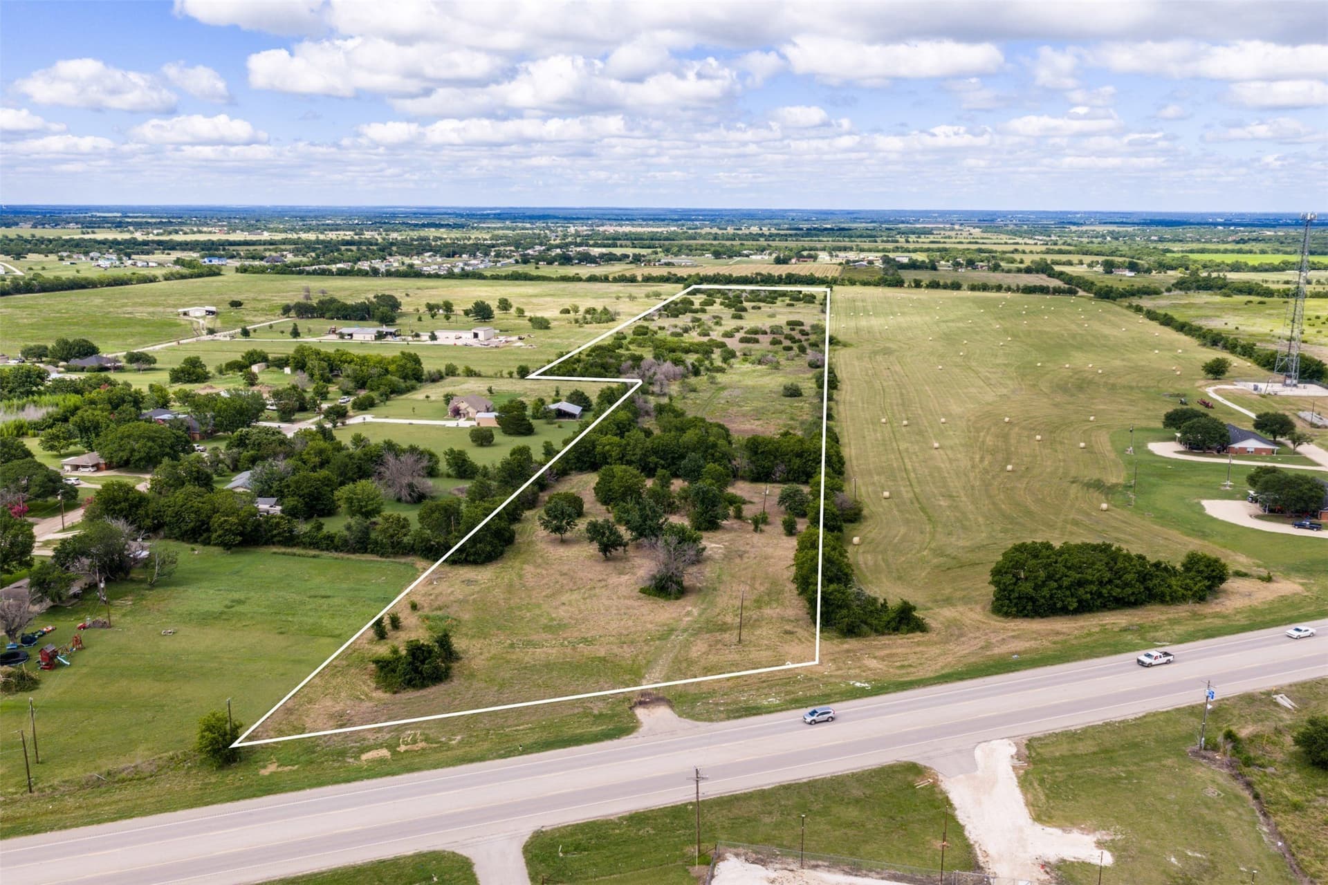 20 acres in McLennan County gallery image 3