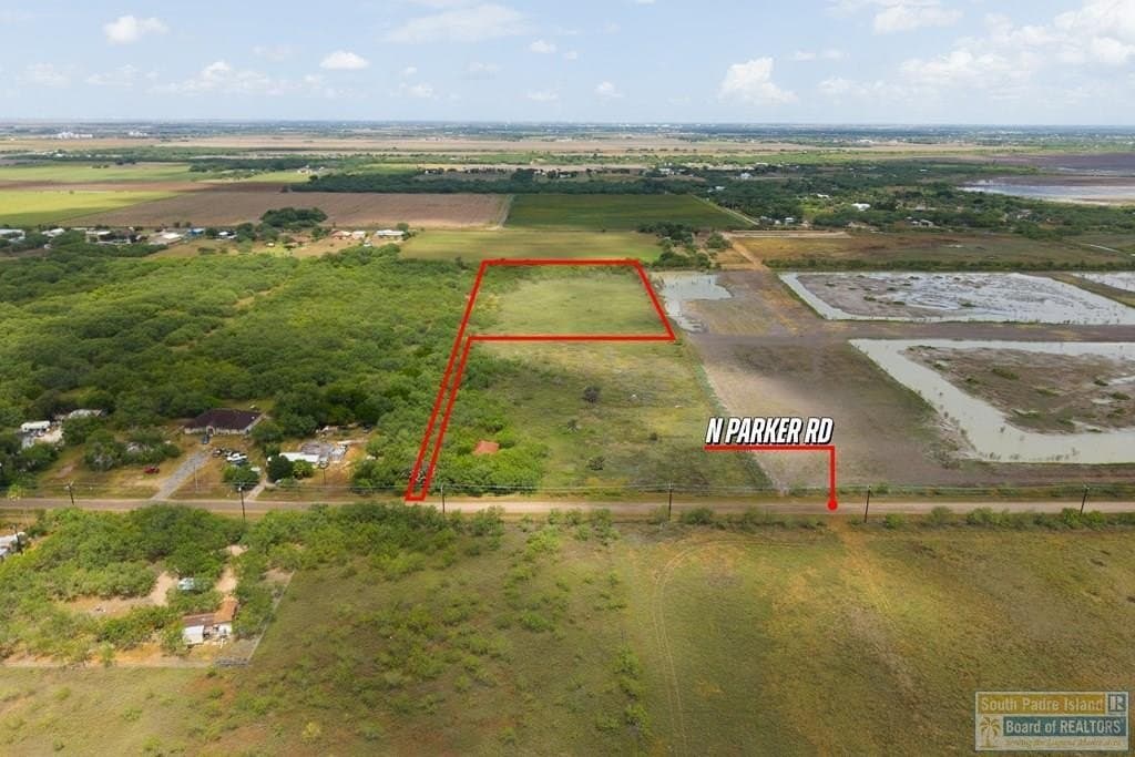 5.6 acres in Cameron County