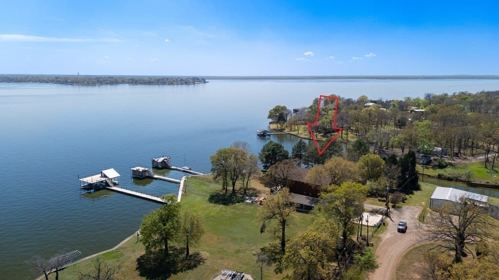0.32 acres in Henderson County