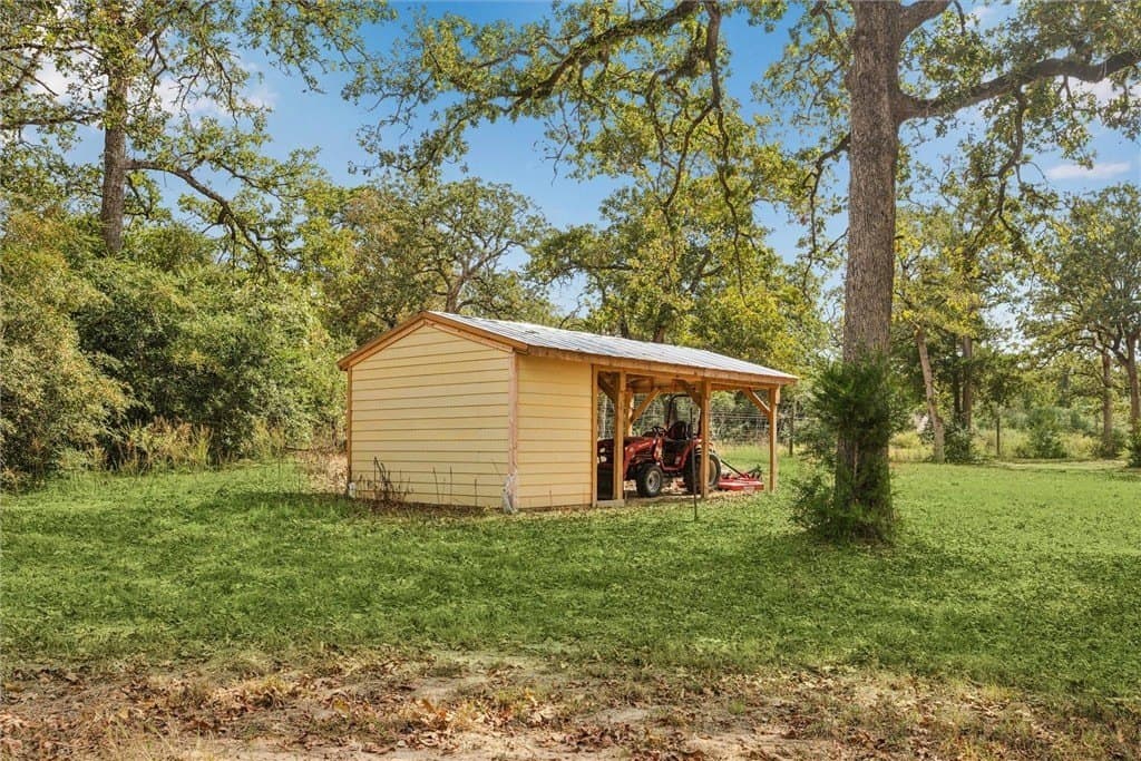 5.26 acres in AUSTIN County - photo 18