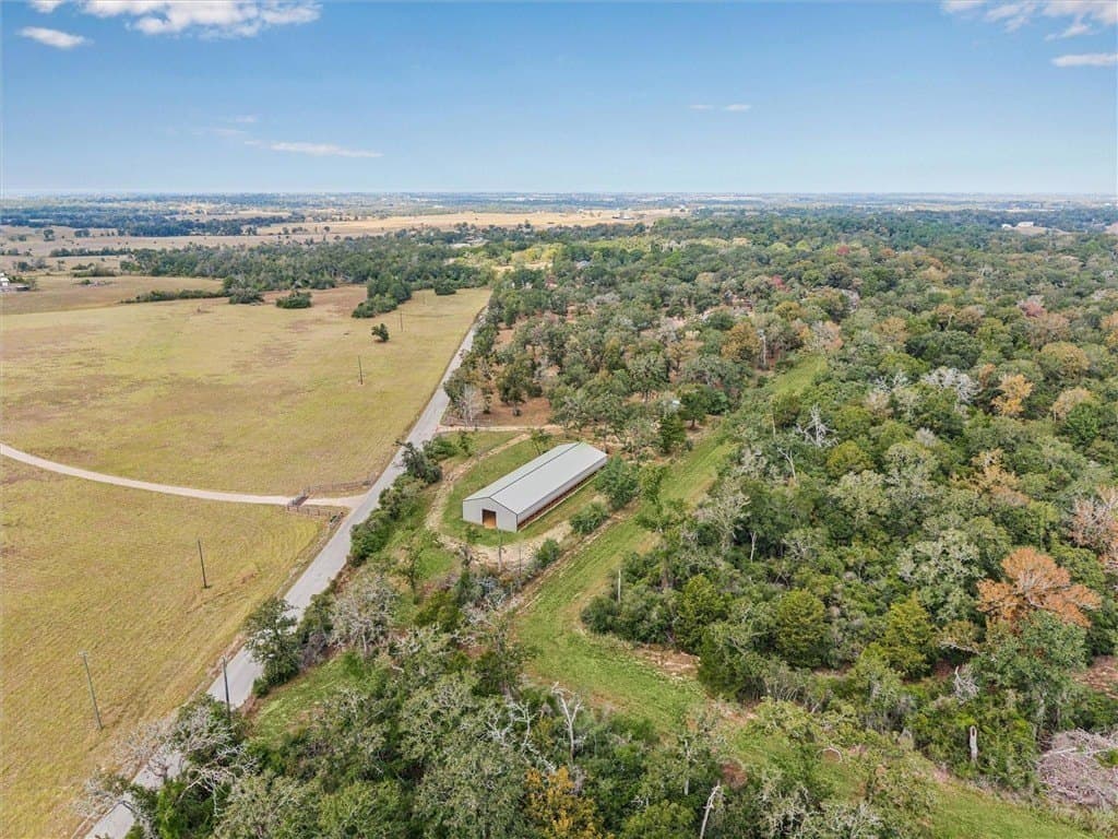 5.26 acres in AUSTIN County