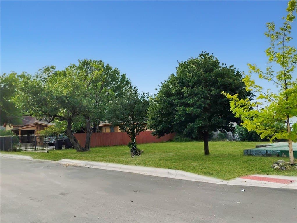 0.14 acres in Bexar County gallery image 2