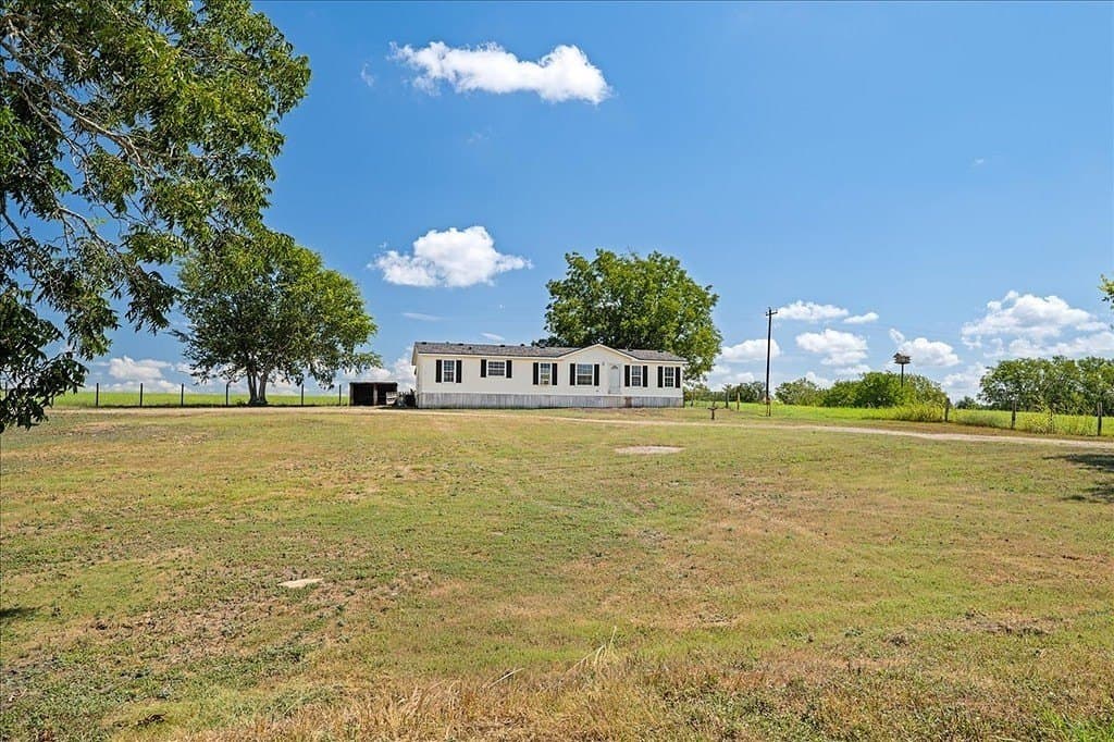 1 acres in Austin County - photo 10