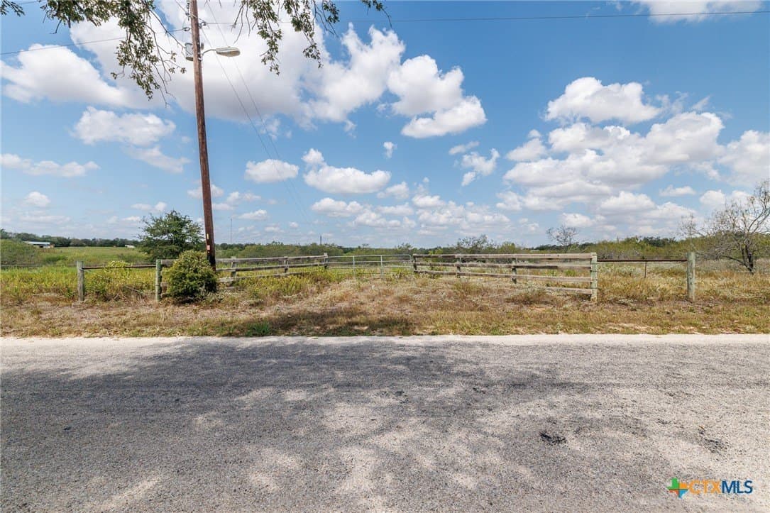 23.14 acres in Caldwell County - photo 3