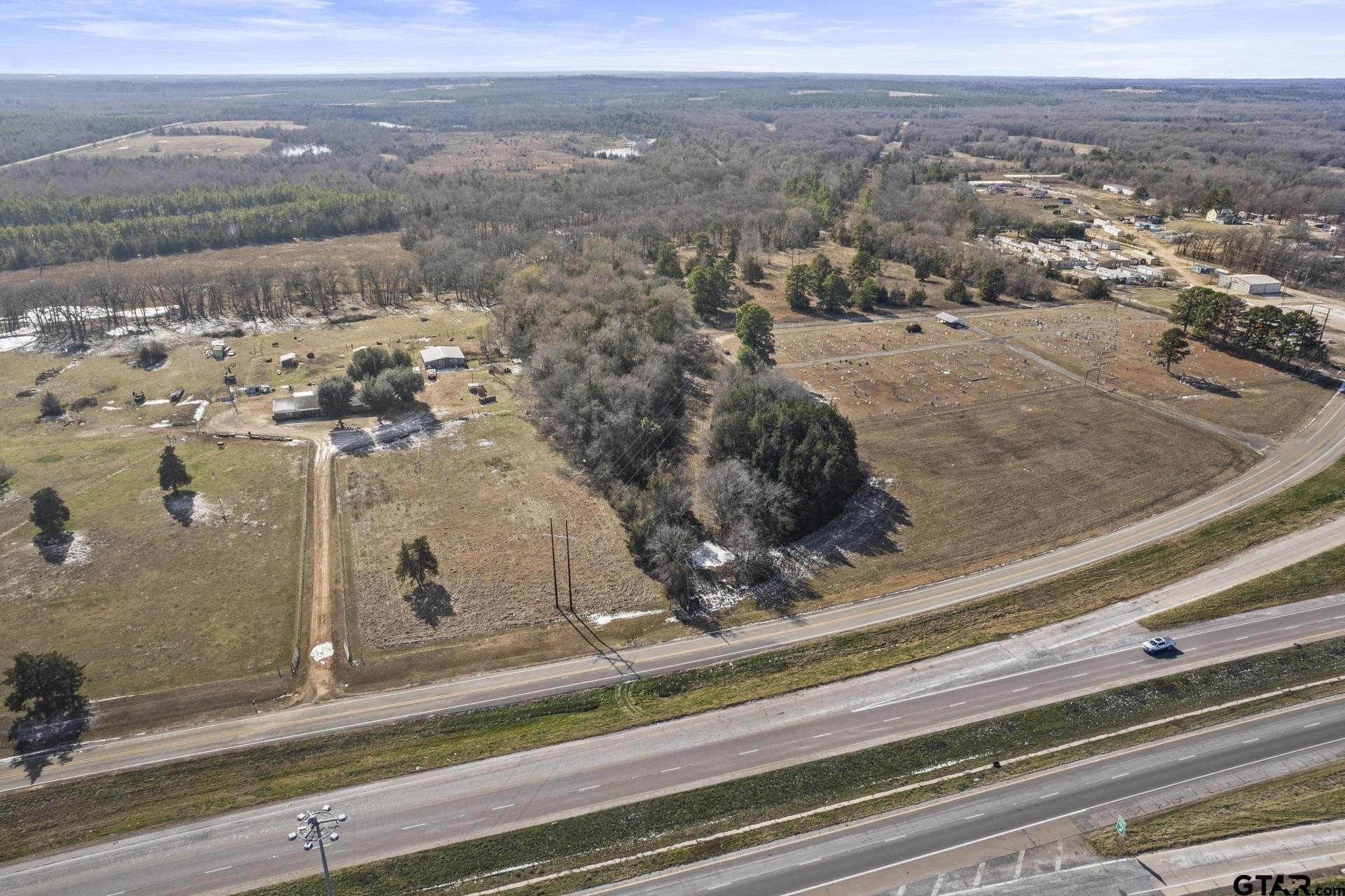 4.73 acres in Titus County - photo 9