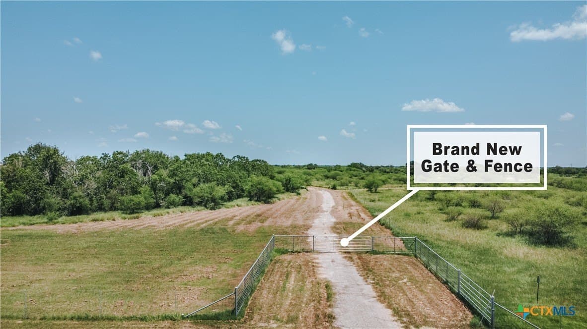 10 acres in Victoria County featured view